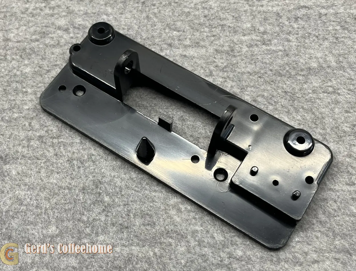 Halterung Becherausgabe links